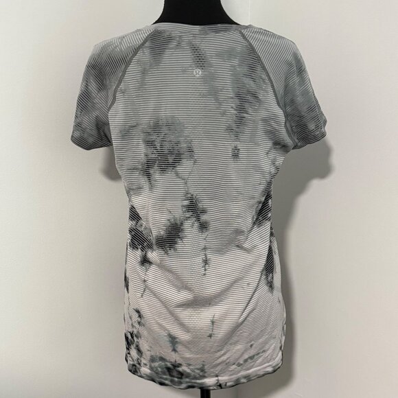 Lululemon Swiftly Tech T-Shirt Womens 12 Gray White Tie-Dye Gym Activewear Yoga - Picture 2 of 13